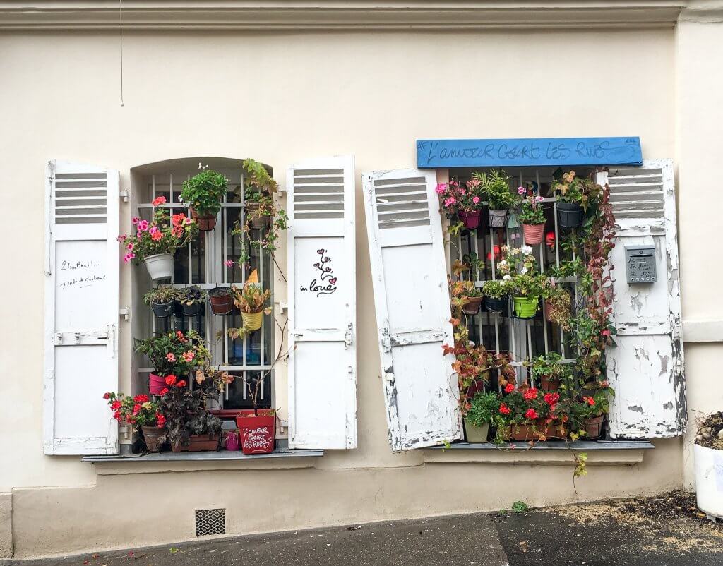 Montmartre windows