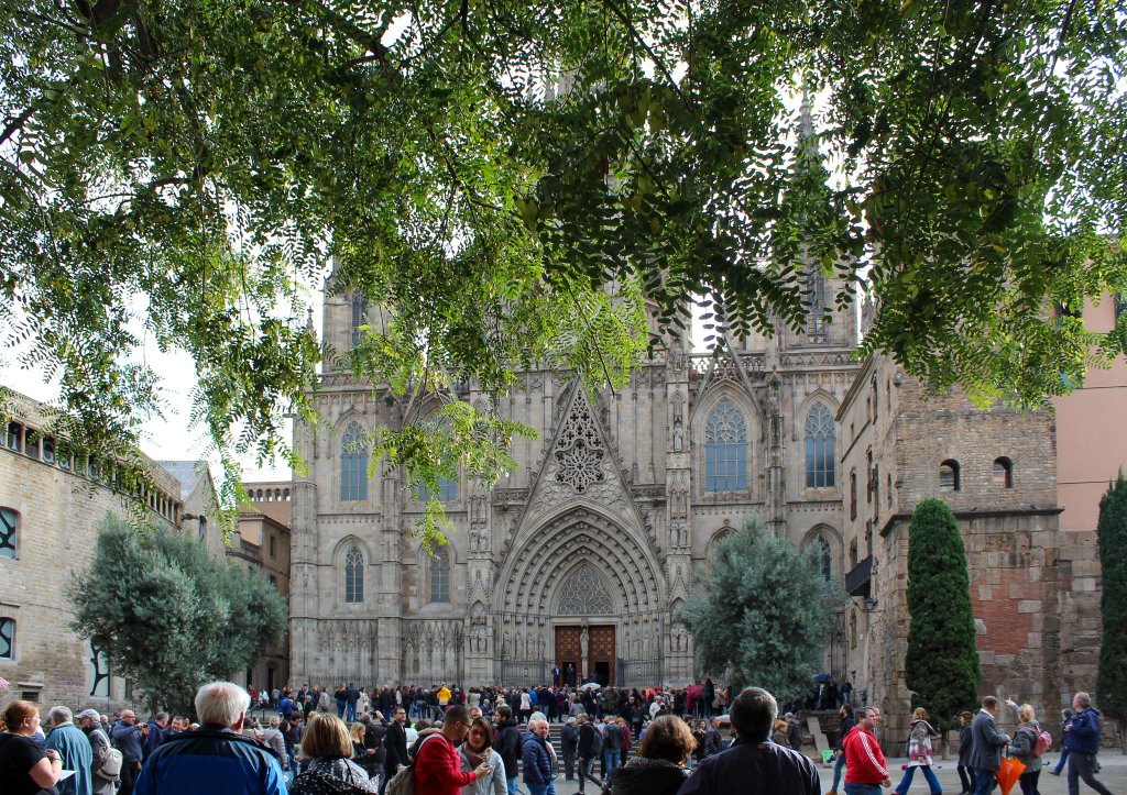 Things to Do in Barcelona - Gothic Cathedral