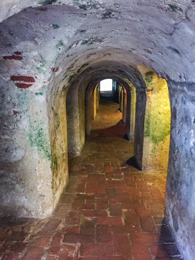 Things to do in Cartagena - Castillo de San Felipe tunnel